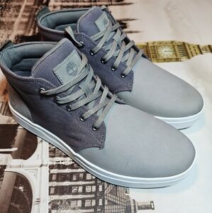 Timberlan Men Davis Square Chukka casual boots White/Grey Men's Size 12
